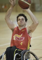 Daniel Stix, jugador de baloncesto en silla de ruedas