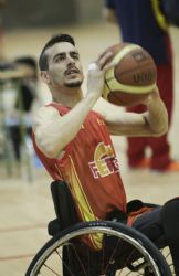 Fran Lara, jugador de baloncesto en silla de ruedas