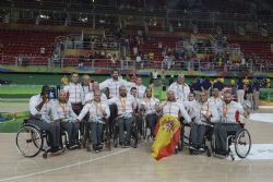Medalla de plata de la seleccin Espaola de baloncesto en silla de ruedas