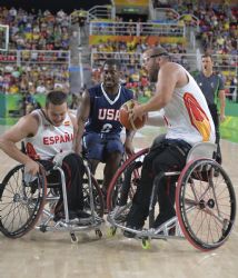 Asier Garca en la final de baloncesto en silla de ruedas