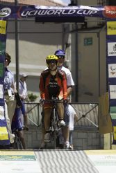 Cesar Neira miembro del equipo Paralimpico Espaol, disputa la etapa de contrarreloj en la Copa del Mundo de ciclismo Segovia.