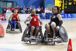 Partido de rugby en silla de ruedas durante los Juegos de Pekn