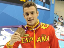 Jose Antonio Mari Alcaraz medalla de bronce en los 50 metros libres.