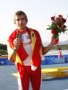 Roberto Alcaide con la medalla de bronce de la contrarreloj en carretera.