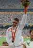Abderraman Ait con la medalla de bronce en los 800 metros.