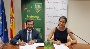 Alberto Jofre y Elena Cendra firma Relec