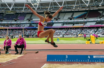 Sara Martnez, medalla de plata en salto de longitud T12