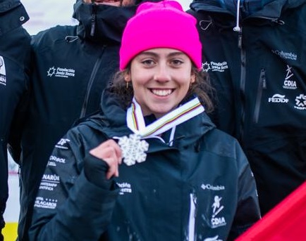 Audrey Pascual con la medalla