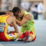 Gerard Descarrega y Guillermo Rojo, tras la final de 100 T11 del Mundial Dubái 2019