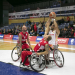 Alejandro Zarzuela, en una acción del partido España-Polonia del Europeo BSR 2015.