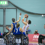 La selección española de basket en silla, ante Francia en un partido del Europeo BSR 2015.