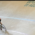 Juan José Méndez, en el podio del Mundial de Ciclismo en Pista de Aguascalientes 2014.