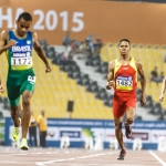 Deliber Rodríguez, al conseguir la medalla de plata en la prueba de los 400 metros T20 en el Mundial de Atletismo de Doha 2015.