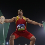 David Casinos, durante su participación en lanzamiento de disco F11 del Mundial de Atletismo Doha 2015.