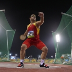 David Casinos, durante su participación en lanzamiento de disco F11 del Mundial de Atletismo Doha 2015.