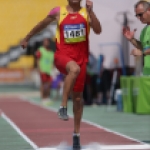 Xavi Porras, participando en salto de longitud T11 en el Mundial de Atletismo Doha 2015.