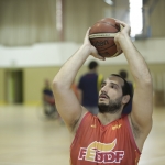 Alejandro Zarzuela, durante una concentración y entrenamiento con la selección española de baloncesto en silla.