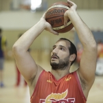 Alejandro Zarzuela, durante una concentración y entrenamiento con la selección española de baloncesto en silla.