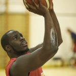 Amadou Diallo, durante una concentración y entrenamiento con la selección española de baloncesto en silla.