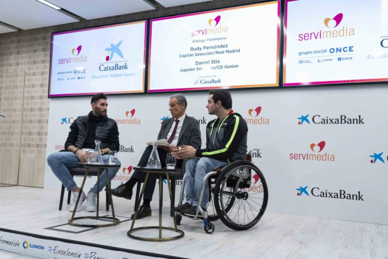 Rudy Fernández, José Manuel González Huesa y Daniel Stix