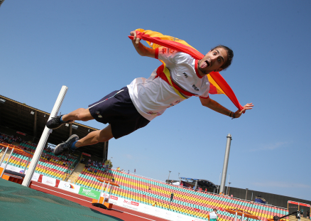 Daniel Pérez, nada más conquistar la medalla de plata en salto de altura del Europeo de Berlín.