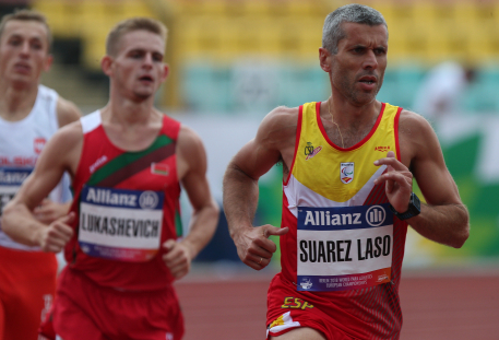 Alberto Suárez, durante la prueba de 5000 metros T13 en la que se proclamó subcampeón de Europa.