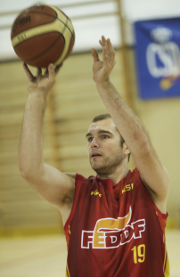 Agustín Alejos, durante una concentración y entrenamiento con la selección española de baloncesto en silla.