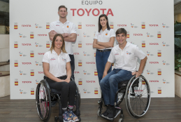 Eva Moral, Martín de la Puente, Carolina Marín y Niko Sherazadishvili forman el Equipo Toyota
