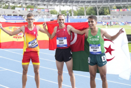 Yassine Ouhdadi plata en 1.500 T13 Mundial París 2023