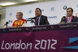 De izquierda a derecha, el jefe de la expedici�n espa�ola Londres 2012, C�sar Carlavilla; el presidente del Comit� Paral�mpico Espa�ola, Miguel Carballeda, y el director gerente del Comit� Paral�mpico Espa�ol, Alberto Jofre