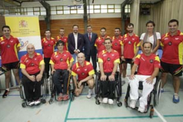 Miguel Cardenal, Miguel �ngel Machado y el equipo de tenis de mesa