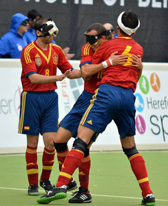 Jugadores españoles celebrando un gol