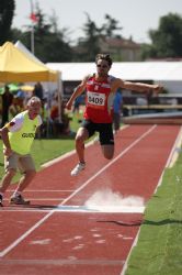 Xavier Porras, en la final del triple salto (clase T11) en el Mundial de Lyon 2013