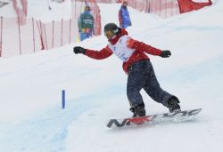 Urko Egea en el primer entrenamiento oficial de snowboard cross.