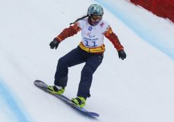 Astrid Fina en el Snowboard Cross.