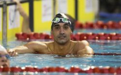 Miguel Luque en la llegada del 150 m estilos