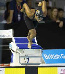 Michelle Alonso en la salida del 200m esitlos SM14, Glasgow2015