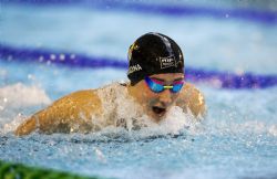 Ari Edo nadando mariposa en Glasgow 2015