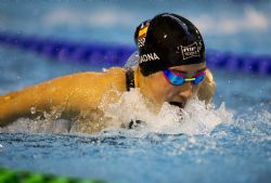 Ari Edo nadando mariposa en Glasgow 2015