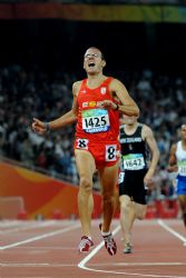 Ignacio vila en la final de los 800 metros.