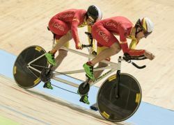 Carlos Gonzlez y Noel Martn en el Campeonato del Mundo de Ciclismo en pista, Montichiari 2016