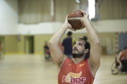 Alejandro Zarzuela, jugador de Baloncesto en silla de ruedas