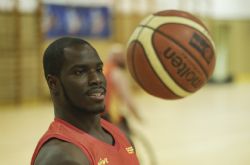 Amadou Diallo, jugador baloncesto en silla de ruedas