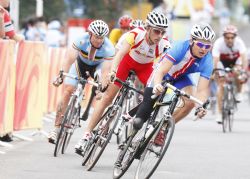 Roberto Alcaide en la prueba de fondo en carretera.