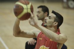 Fran Lara, jugador de baloncesto en silla de ruedas