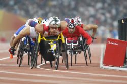 Jordi Madera en las semifinales de 1500 metros.