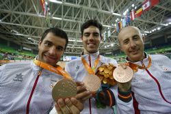 Bronce ciclismo por equipos contrarreloj. Jornada 4 Juegos Paralmpicos de Ro 2016. Tiempo: 51?011