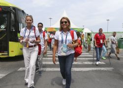 La Infanta Doa Elena visita a los deportistas espaoles en la Villa Paralmpica de Ro 2016