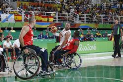 Asier Garca (13), durante la semifinal de baloncesto Espaa y Gran Bretaa (69-63)