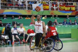 Pablo Zarzuela (7), en una accin del partido de semifinales entre Espaa y Gran Bretaa (69-63) que le proporcion a Espaa el billete para la gran final del torneo paralmpico de baloncesto